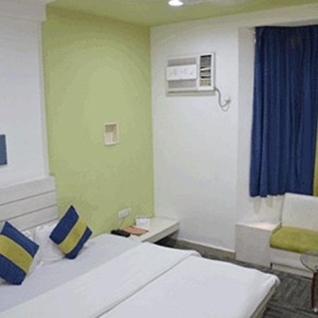 Hotel Sita Kiran Bareilly Exteriör bild
