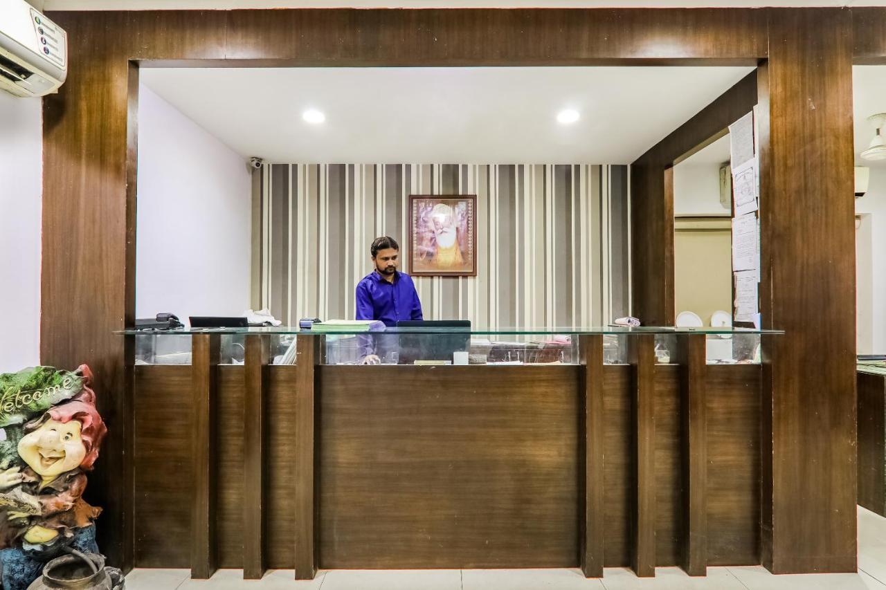 Hotel Sita Kiran Bareilly Exteriör bild