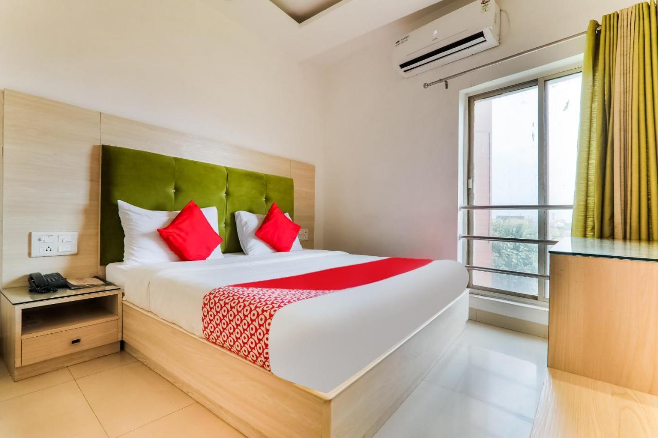 Hotel Sita Kiran Bareilly Exteriör bild