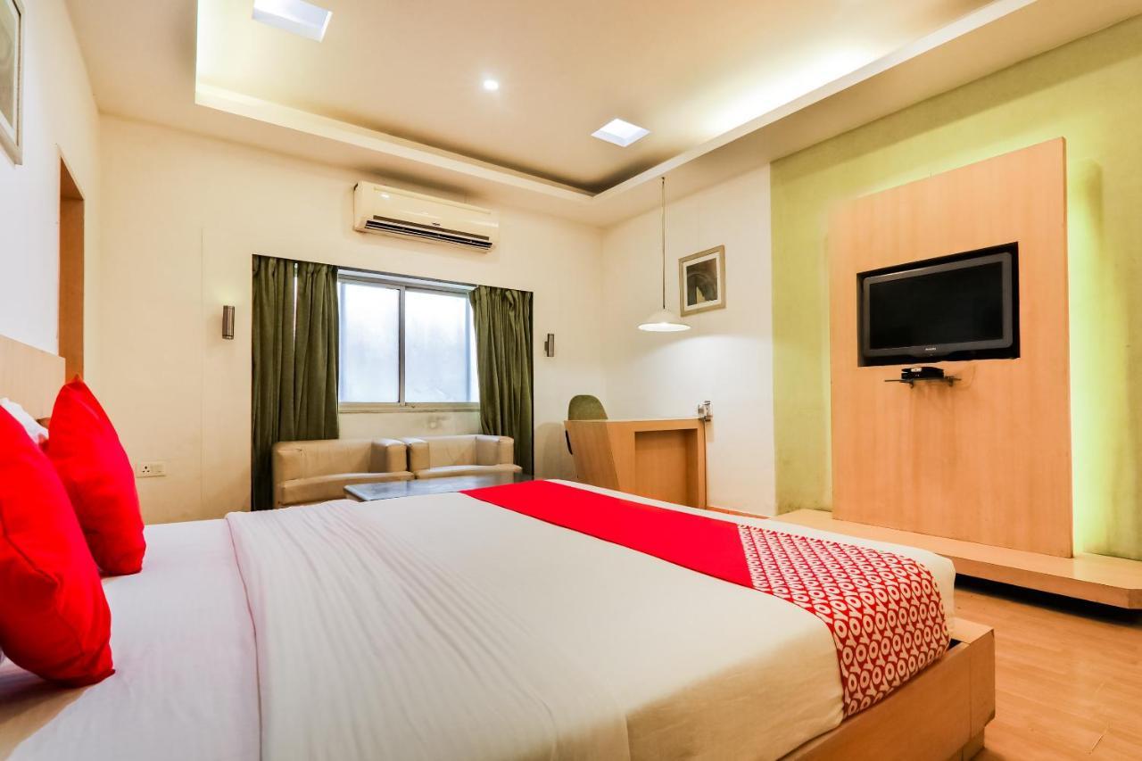 Hotel Sita Kiran Bareilly Exteriör bild