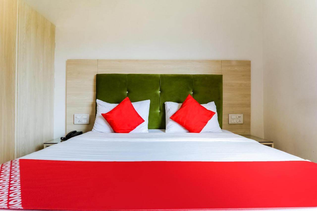 Hotel Sita Kiran Bareilly Exteriör bild