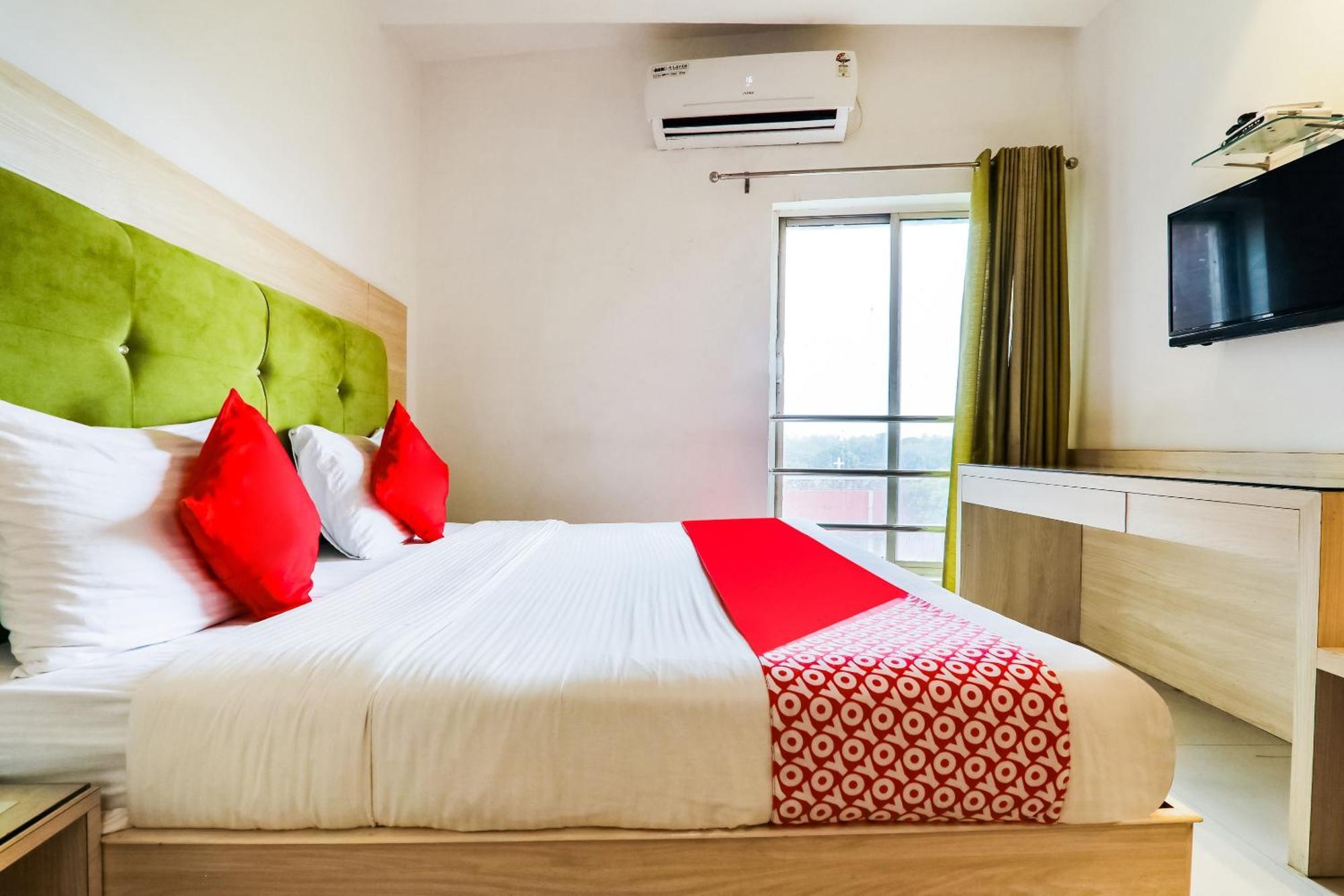 Hotel Sita Kiran Bareilly Exteriör bild