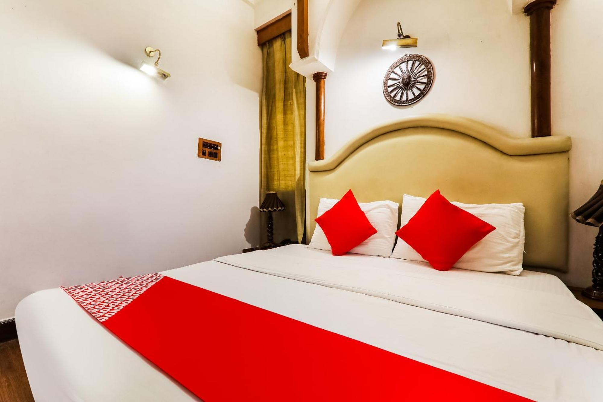 Hotel Sita Kiran Bareilly Exteriör bild