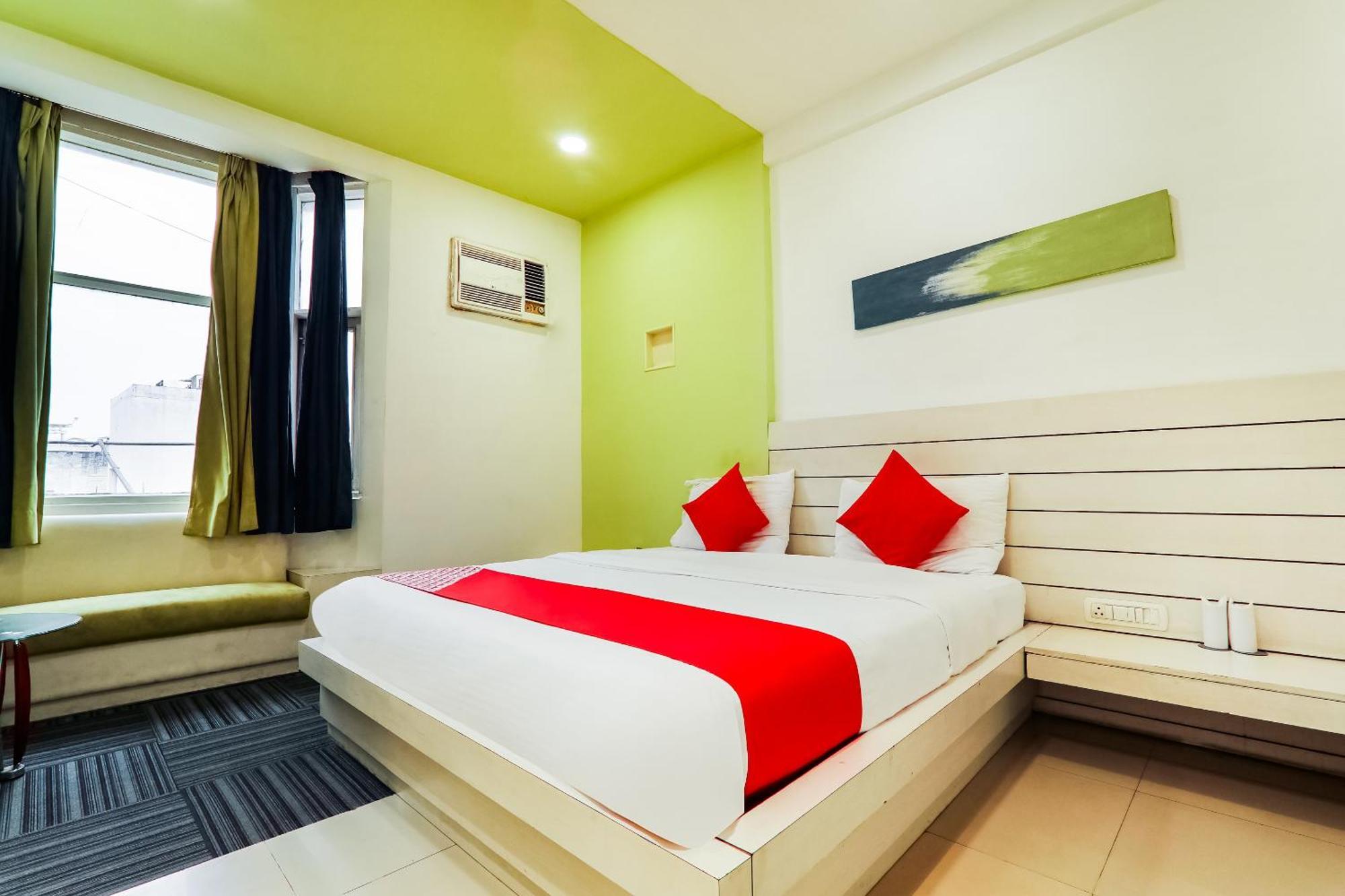 Hotel Sita Kiran Bareilly Exteriör bild