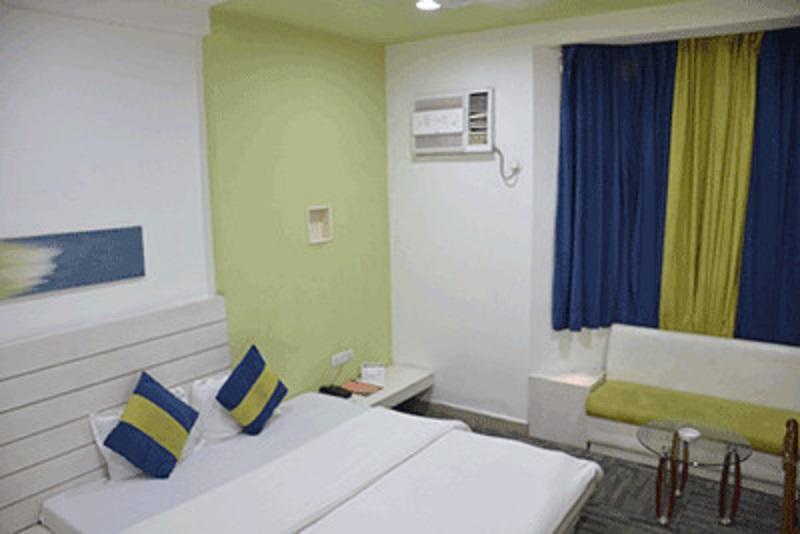Hotel Sita Kiran Bareilly Exteriör bild